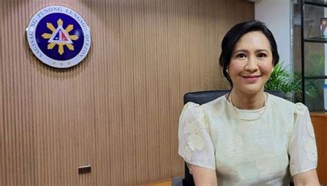 108 vendors complete business skills program in Quezon City.
